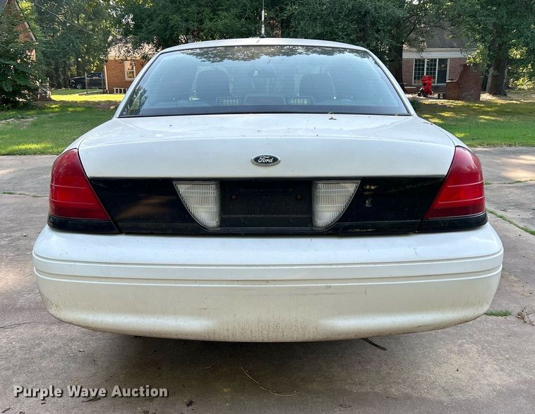 image for item DJ6278 2004 Ford Crown Victoria Police Interceptor