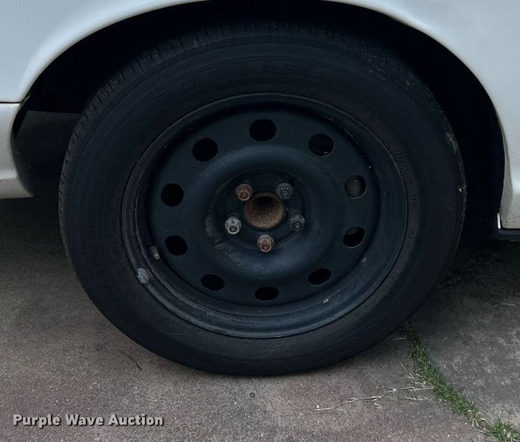 image for item DJ6278 2004 Ford Crown Victoria Police Interceptor