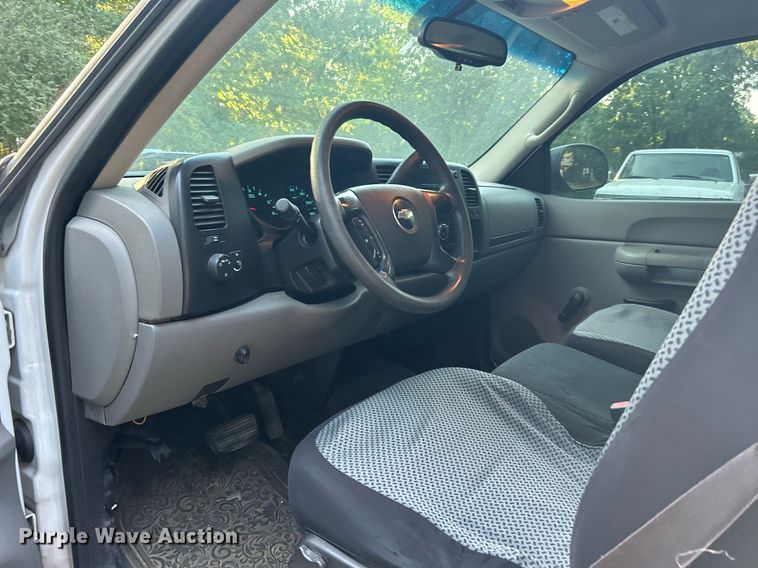 image for item DJ6281 2007 Chevrolet Silverado 1500  pickup truck