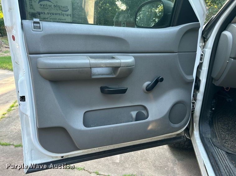 image for item DJ6281 2007 Chevrolet Silverado 1500  pickup truck