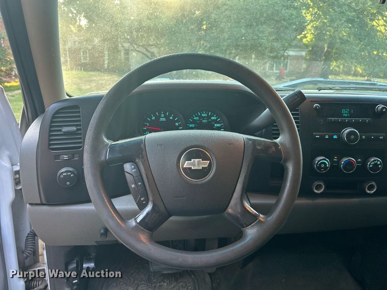 image for item DJ6281 2007 Chevrolet Silverado 1500  pickup truck