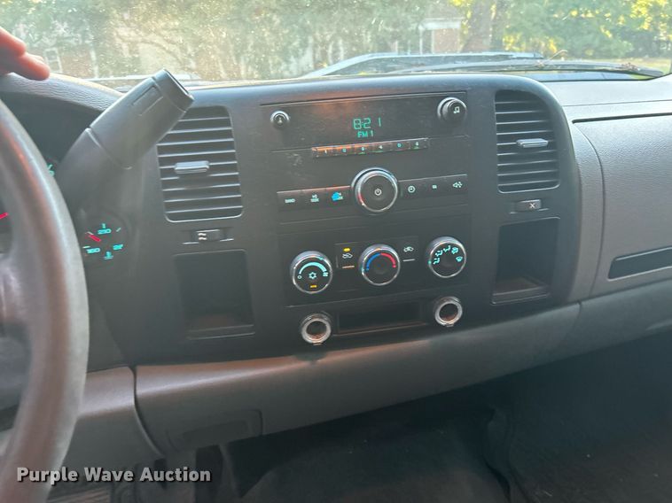 image for item DJ6281 2007 Chevrolet Silverado 1500  pickup truck