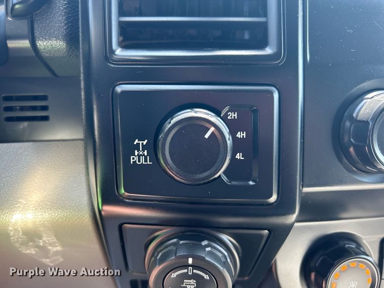 image for item DJ6282 2019 Ford F150 XL  SuperCrew pickup truck