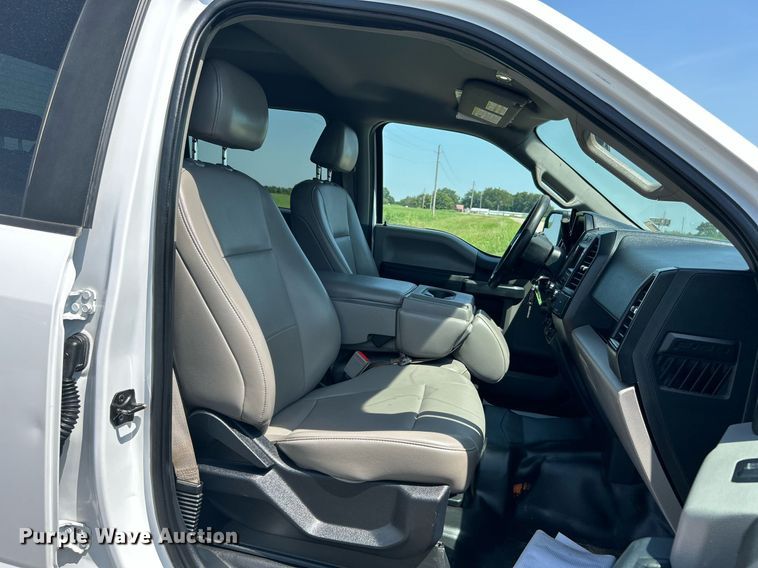 image for item DJ6282 2019 Ford F150 XL  SuperCrew pickup truck