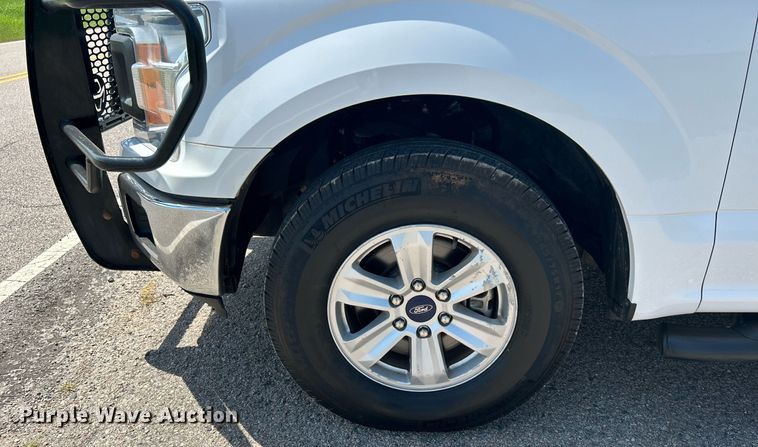 image for item DJ6282 2019 Ford F150 XL  SuperCrew pickup truck