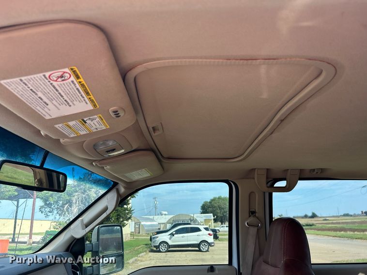 image for item DJ6285 2008 Ford F250 Super Duty Lariat King Ranch  Crew Cab pickup truck