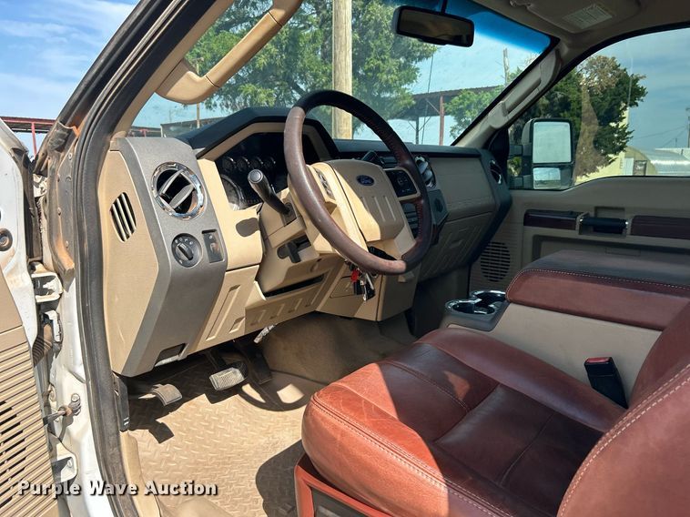 image for item DJ6285 2008 Ford F250 Super Duty Lariat King Ranch  Crew Cab pickup truck