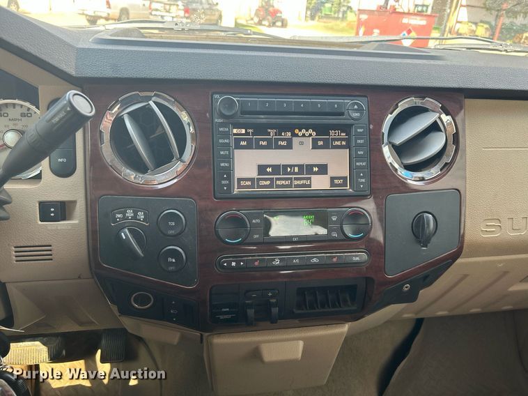 image for item DJ6285 2008 Ford F250 Super Duty Lariat King Ranch  Crew Cab pickup truck