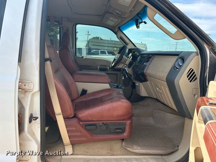 image for item DJ6285 2008 Ford F250 Super Duty Lariat King Ranch  Crew Cab pickup truck