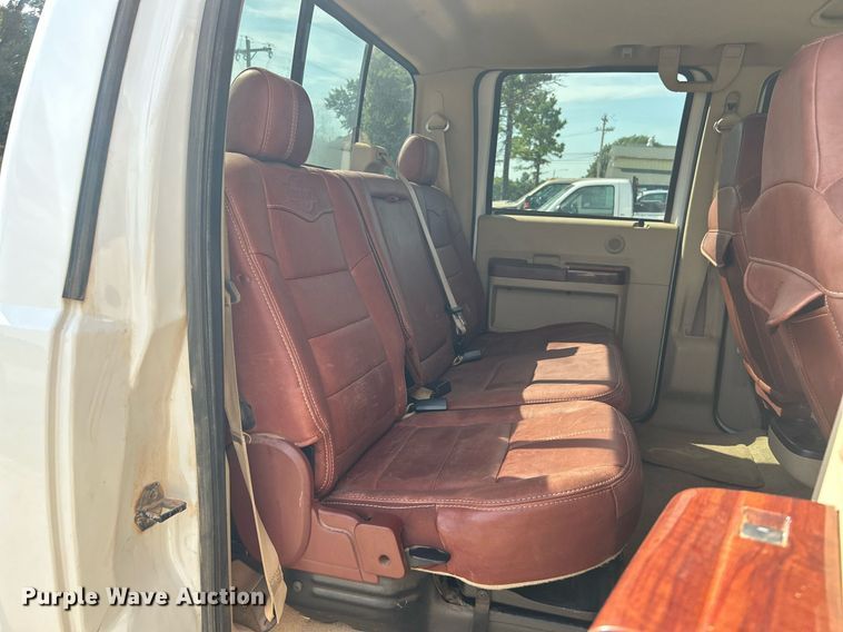 image for item DJ6285 2008 Ford F250 Super Duty Lariat King Ranch  Crew Cab pickup truck