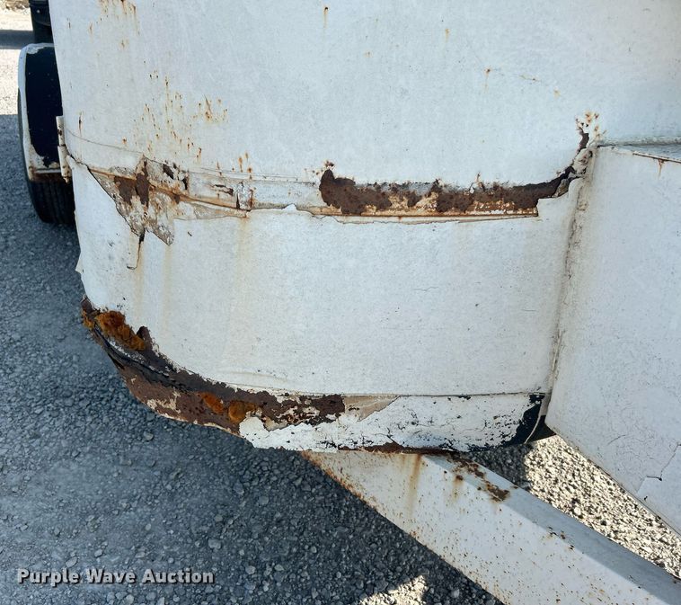 image for item DJ6290 1994 CM  enclosed cargo trailer