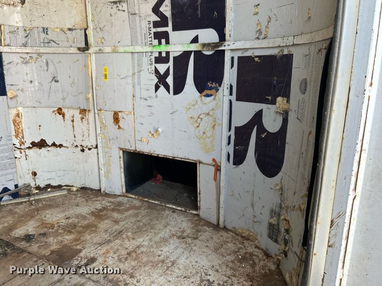 image for item DJ6290 1994 CM  enclosed cargo trailer