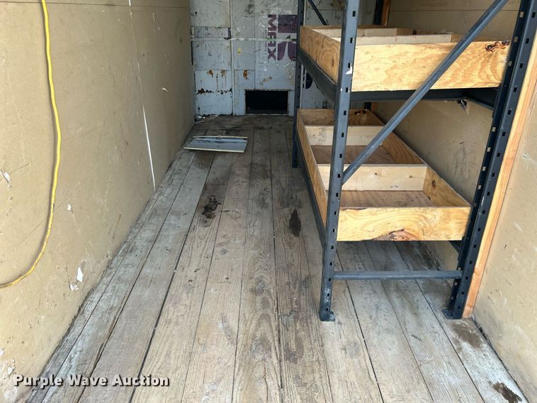 image for item DJ6290 1994 CM  enclosed cargo trailer