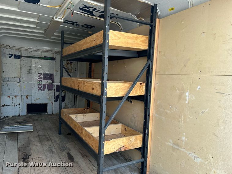 image for item DJ6290 1994 CM  enclosed cargo trailer