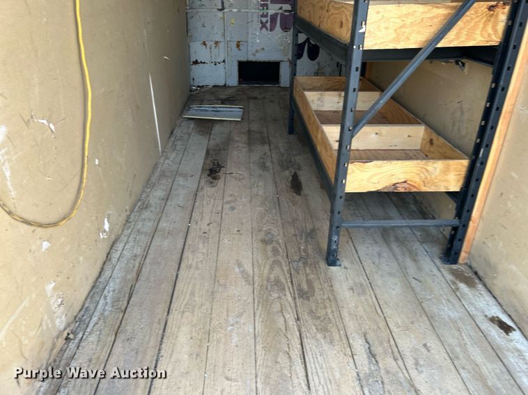 image for item DJ6290 1994 CM  enclosed cargo trailer