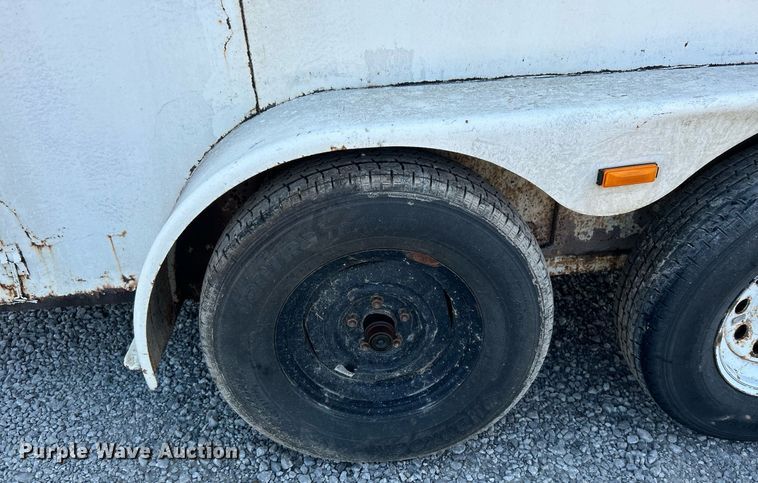 image for item DJ6290 1994 CM  enclosed cargo trailer