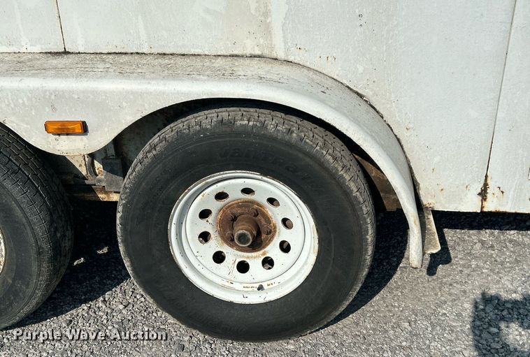 image for item DJ6290 1994 CM  enclosed cargo trailer