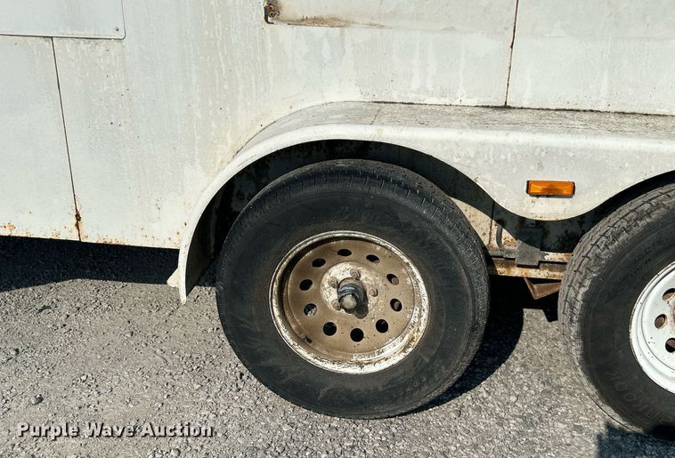 image for item DJ6290 1994 CM  enclosed cargo trailer