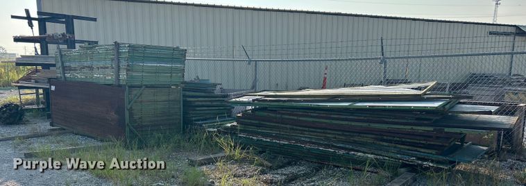 image for item DJ6293 Approximately 190 pole barn wall sections