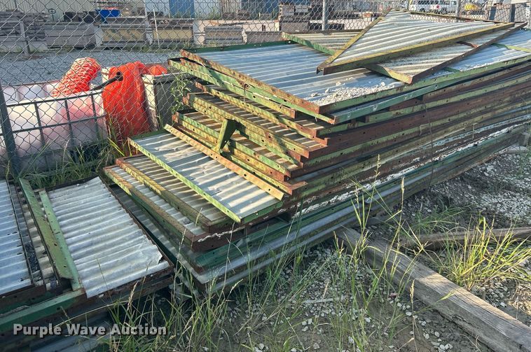 image for item DJ6293 Approximately 190 pole barn wall sections