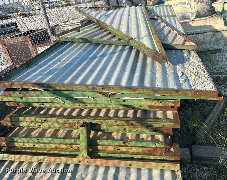 image for item DJ6293 Approximately 190 pole barn wall sections