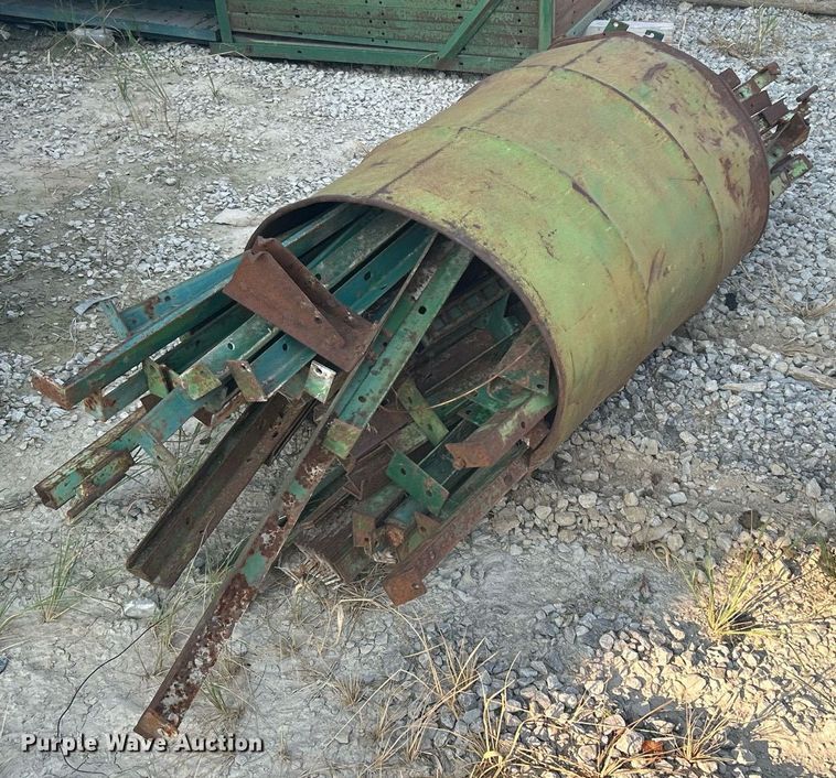 image for item DJ6293 Approximately 190 pole barn wall sections