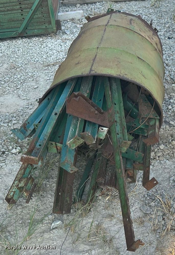 image for item DJ6293 Approximately 190 pole barn wall sections