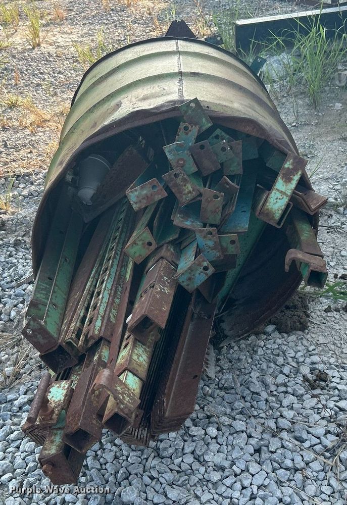 image for item DJ6293 Approximately 190 pole barn wall sections