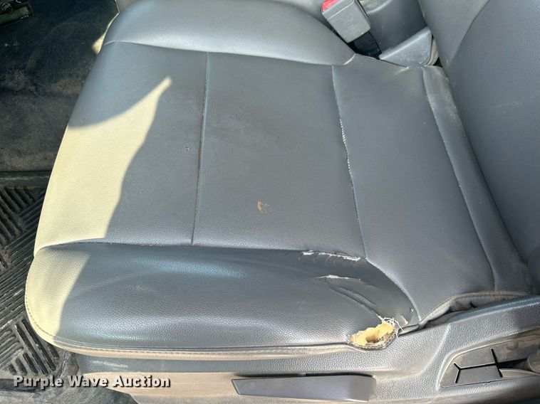 image for item DJ6295 2015 Chevrolet Silverado 1500  Crew Cab pickup truck