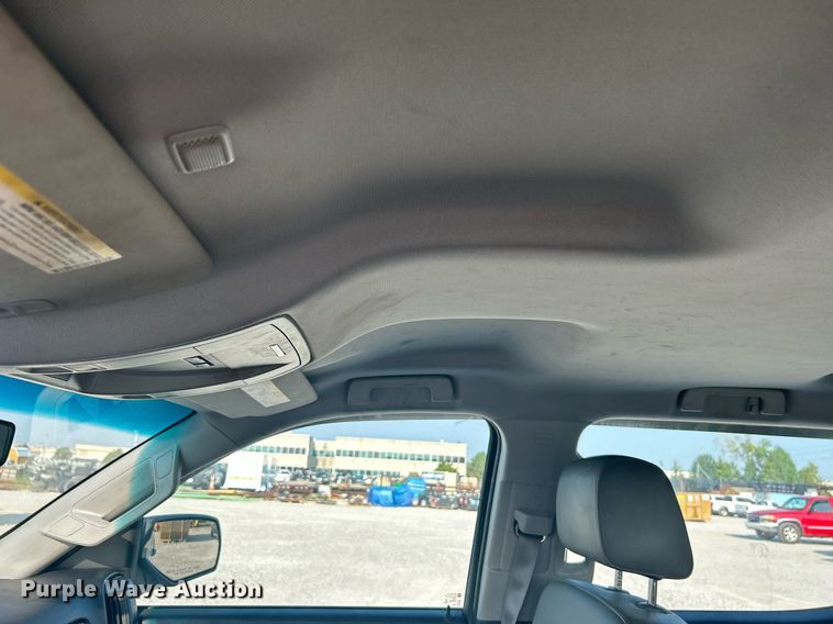 image for item DJ6295 2015 Chevrolet Silverado 1500  Crew Cab pickup truck