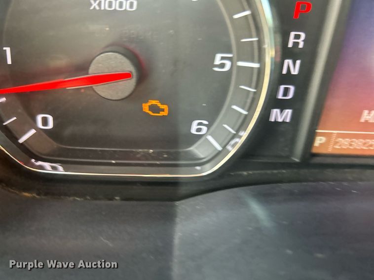 image for item DJ6295 2015 Chevrolet Silverado 1500  Crew Cab pickup truck