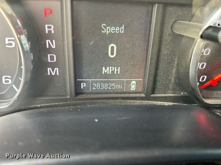 image for item DJ6295 2015 Chevrolet Silverado 1500  Crew Cab pickup truck