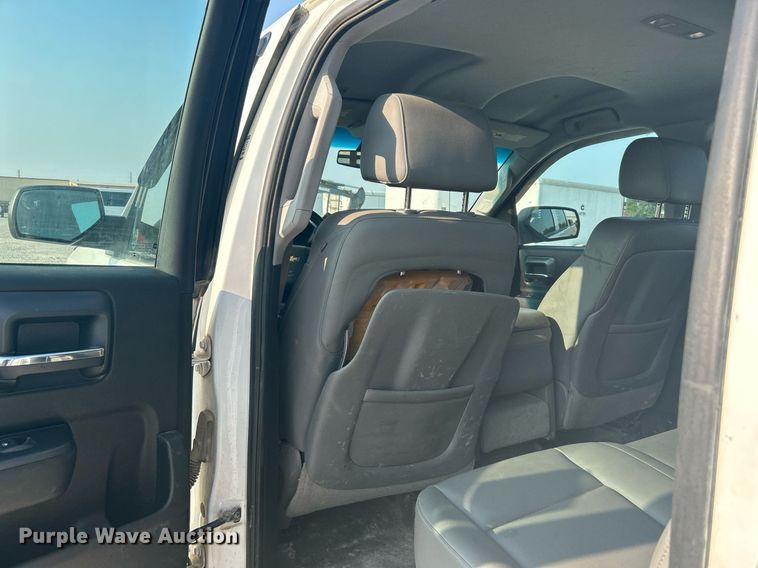 image for item DJ6295 2015 Chevrolet Silverado 1500  Crew Cab pickup truck