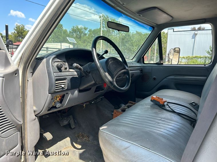 image for item DJ6297 1997 Ford F450 Super Duty  dump truck