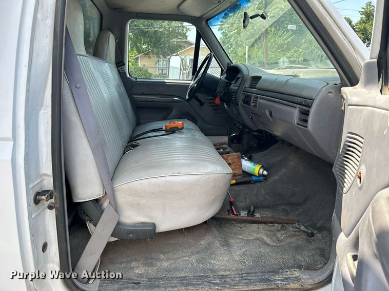 image for item DJ6297 1997 Ford F450 Super Duty  dump truck