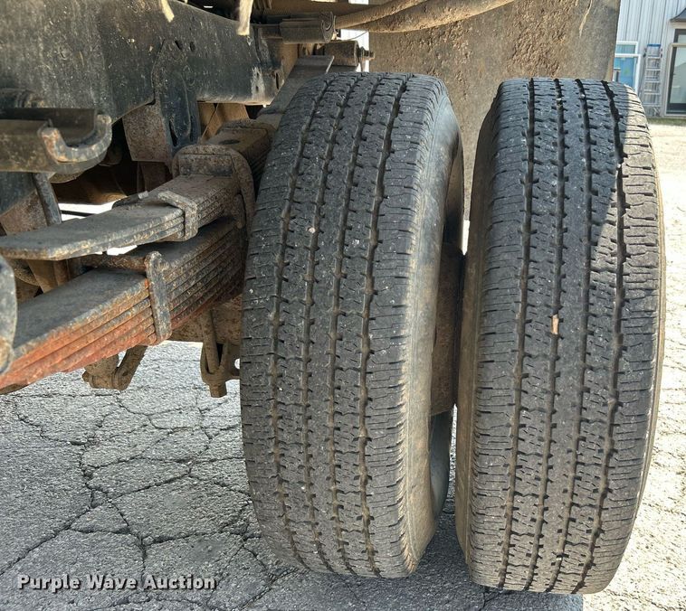 image for item DJ6297 1997 Ford F450 Super Duty  dump truck