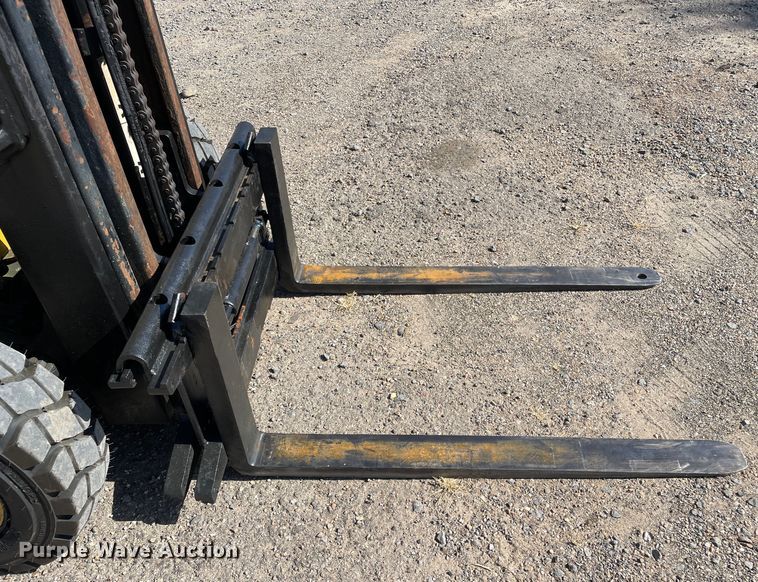 image for item DK2493 Hyster H50XL  forklift