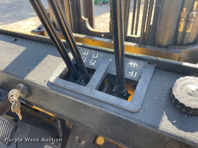 image for item DK2493 Hyster H50XL  forklift