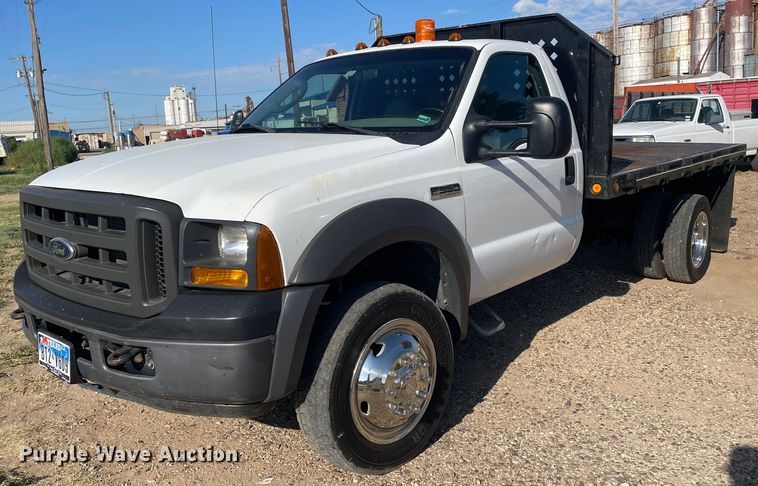 image for item DK2494 2005 Ford F550 Super Duty  flatbed truck