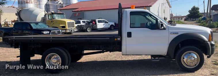 image for item DK2494 2005 Ford F550 Super Duty  flatbed truck