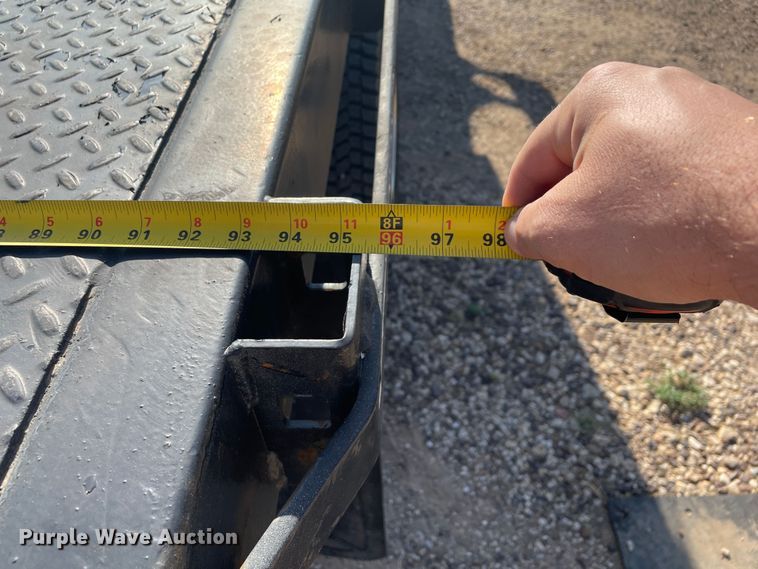 image for item DK2494 2005 Ford F550 Super Duty  flatbed truck