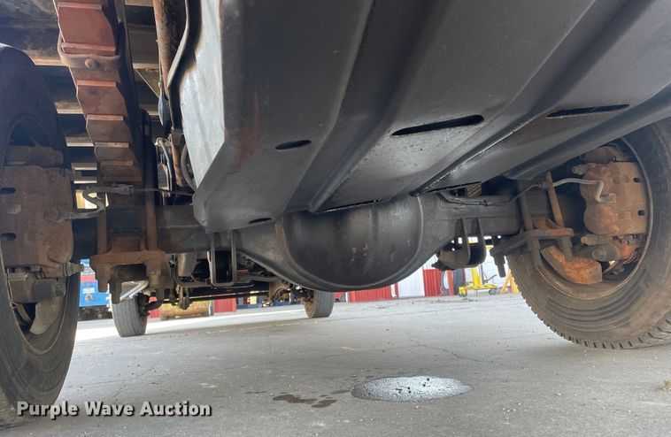 image for item DK2494 2005 Ford F550 Super Duty  flatbed truck