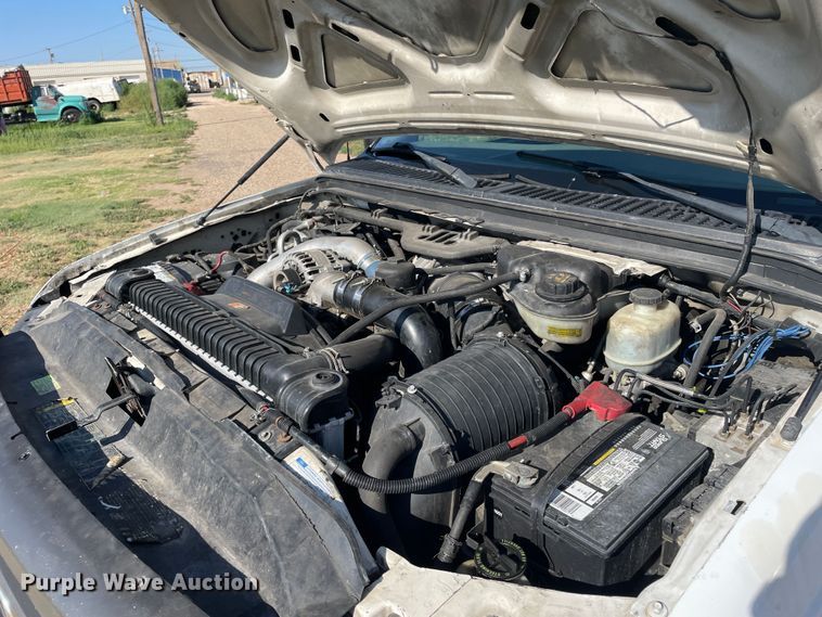 image for item DK2494 2005 Ford F550 Super Duty  flatbed truck