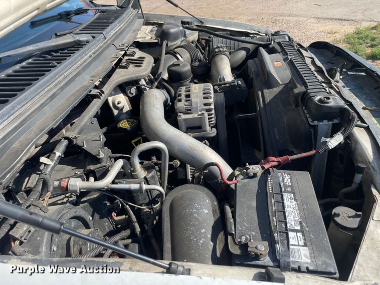 image for item DK2494 2005 Ford F550 Super Duty  flatbed truck