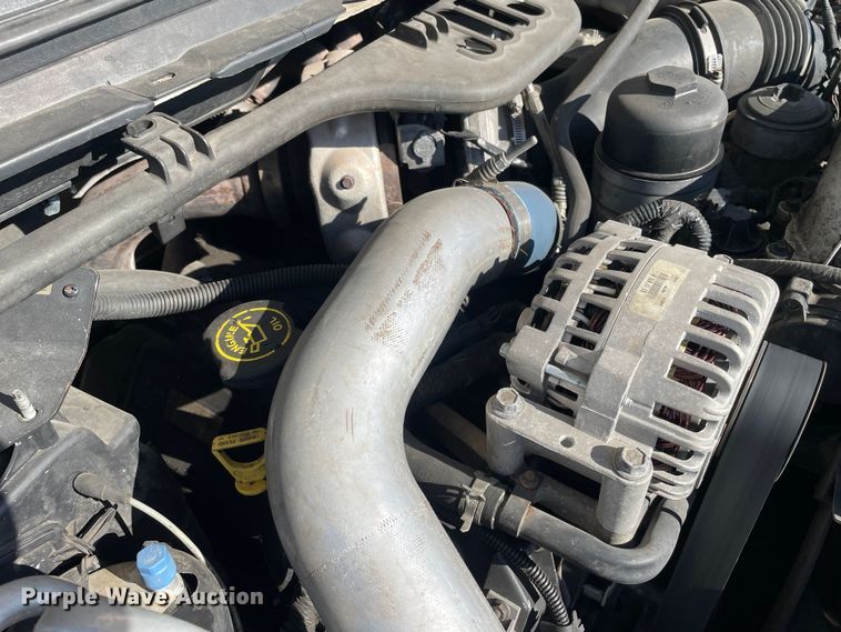 image for item DK2494 2005 Ford F550 Super Duty  flatbed truck