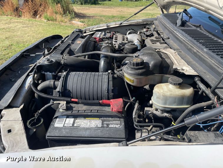 image for item DK2494 2005 Ford F550 Super Duty  flatbed truck