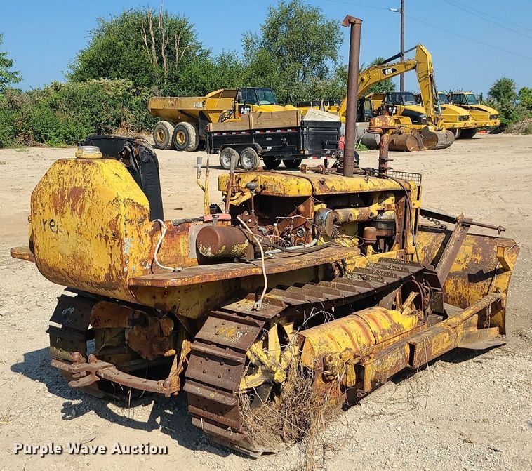 image for item DK4031 Caterpillar D2  dozer
