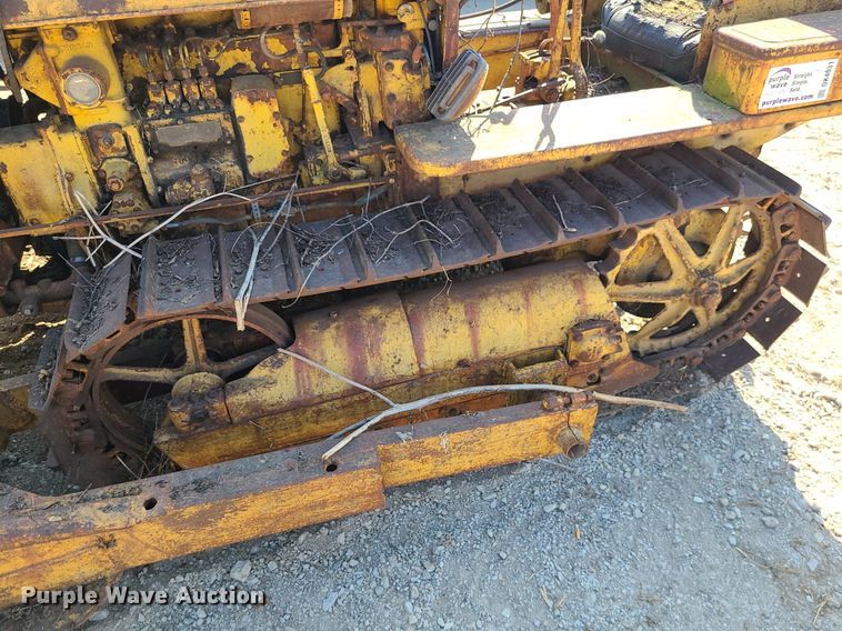 image for item DK4031 Caterpillar D2  dozer