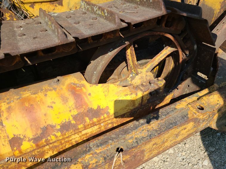 image for item DK4031 Caterpillar D2  dozer