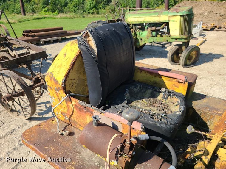 image for item DK4031 Caterpillar D2  dozer